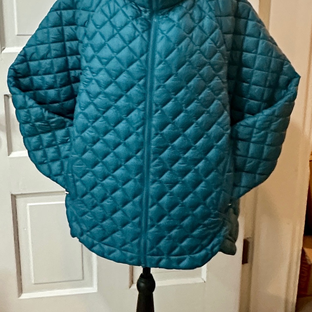 Athleta Teal Whisper Featherless Quilted Jacket XL - Like new - Picture 3 of 10